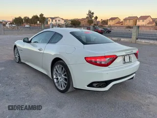 2012 Maserati GranTurismo S with VIN ZAM45KLA1C0061862, listed as a Copart auction lot 87091844 with 31,825 mi miles and Clean Title. Bid and sale history available at carsss.com. Image 3.