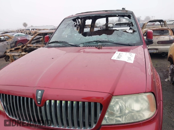 2006 Lincoln Navigator Luxury z VIN 5LMFU27516LJ15069, wystawiony jako IAAI lot #38529771 z przebiegiem Nie podano mil oraz . Historia ofert i sprzedaży dostępna na DreamBid. Obrazek 10.