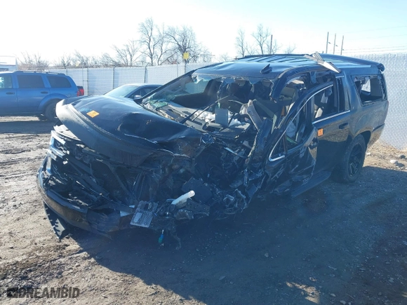 2019 Chevrolet Suburban LT with VIN 1GNSKHKC4KR400321, listed as a IAAI auction lot 41836038 with 1 mi miles. Bid and sale history available at carsss.com. Image 2.