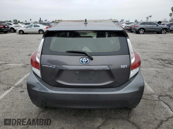 2016 Toyota Prius One z VIN JTDKDTB39G1131096, wystawiony jako Copart lot #60158435 z przebiegiem 76 160 mil mil oraz Szkoda całkowita • Salvage title. Historia ofert i sprzedaży dostępna na DreamBid. Obrazek 6.