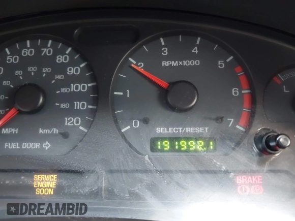 2004 Ford Mustang Deluxe with VIN 1FAFP44604F212319, listed as a IAAI auction lot 42100591 with 191,992 mi miles. Bid and sale history available at carsss.com. Image 7.