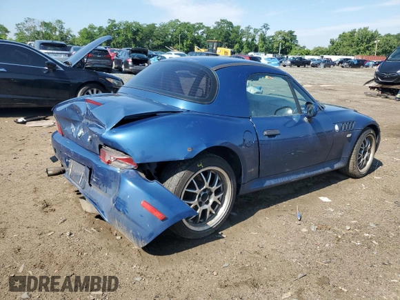 2000 BMW Z3 2.5 with VIN WBACH9341YLF88574, listed as a Copart auction lot 41901735 with 395,118 mi miles and Non repairable. Bid and sale history available at DreamBid. Image 3.