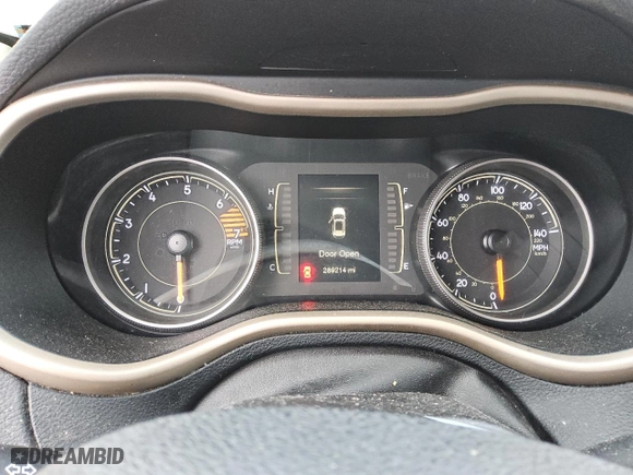 2017 Jeep Cherokee Sport with VIN 1C4PJLAB6HW527546, listed as a Copart auction lot 49842695 with 289,214 mi miles and Clean Title. Bid and sale history available at carsss.com. Image 9.