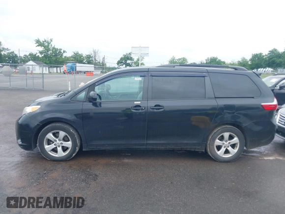 2015 Toyota Sienna LE AAS with VIN 5TDKK3DC9FS618254, listed as a IAAI auction lot 42653368 with 337,308 mi miles and . Bid and sale history available at DreamBid. Image 14.