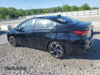 2023 Nissan Versa SR z VIN 3N1CN8FV2PL828180, wystawiony jako Copart lot #54613055 z przebiegiem 41 967 mil mil oraz Szkoda całkowita • Salvage title. Historia ofert i sprzedaży dostępna na DreamBid. Obrazek 2.