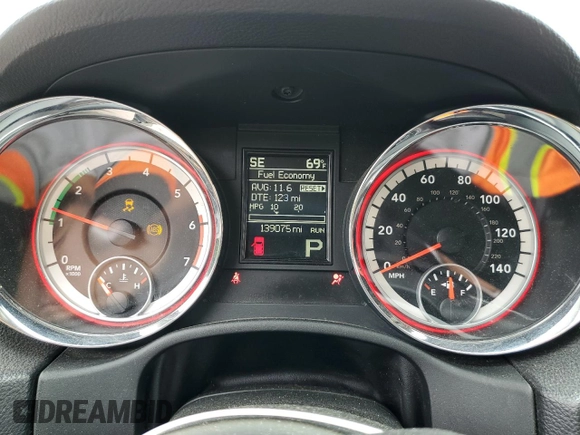 2013 Dodge Durango R/T with VIN 1C4SDJCTXDC688165, listed as a Copart auction lot 61071195 with 139,075 mi miles and Salvage title. Bid and sale history available at DreamBid. Image 9.