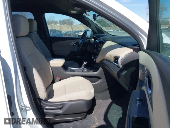 2022 Chevrolet Traverse LS with VIN 1GNEVLKWXNJ102005, listed as a IAAI auction lot 41797800 with 68,800 mi miles. Bid and sale history available at carsss.com. Image 5.