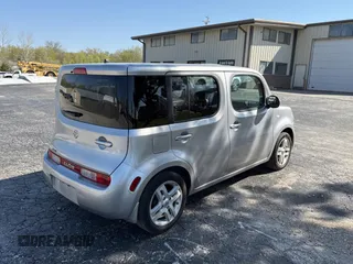 2010 Nissan Cube S z VIN JN8AZ2KR1AT156280, wystawiony jako Copart lot #52337085 z przebiegiem 141 330 mil mil oraz Czysty tytuł • Clean title. Historia ofert i sprzedaży dostępna na DreamBid. Obrazek 4.