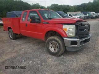 2013 Ford F-350 with VIN 1FD8X3F60DEB00261, listed as a Copart auction lot 57975365 with 221,878 mi miles and Salvage title. Bid and sale history available at DreamBid. Image 4.