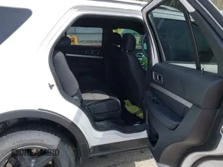 2017 Ford Explorer XLT z VIN 1FM5K8DH4HGA21835, wystawiony jako IAAI lot #42148816 z przebiegiem 109 583 mil mil oraz . Historia ofert i sprzedaży dostępna na DreamBid. Obrazek 8.
