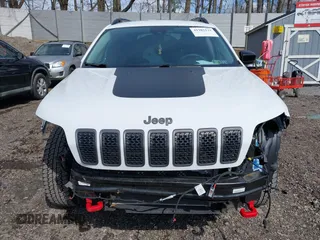 2022 Jeep Cherokee Trailhawk with VIN 1C4PJMBX0ND545659, listed as a IAAI auction lot 41985121 with 26,397 mi miles. Bid and sale history available at carsss.com. Image 12.