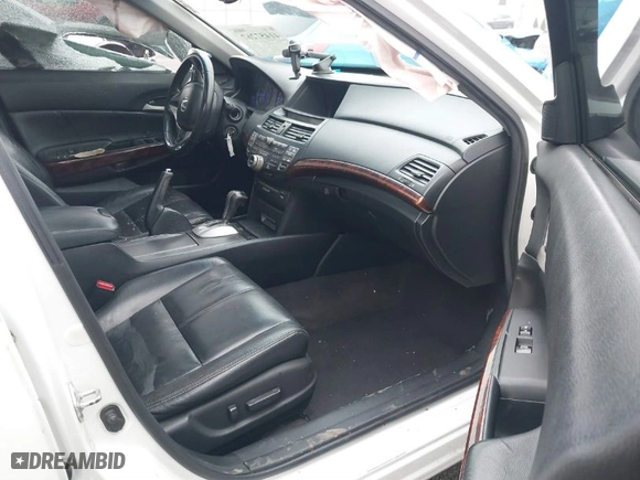 2011 Honda Accord Crosstour EX-L with VIN 5J6TF2H59BL007077, listed as a IAAI auction lot 41457267 with 236,154 mi miles. Bid and sale history available at carsss.com. Image 5.