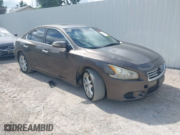 2014 Nissan Maxima S z VIN 1N4AA5APXEC453564, wystawiony jako IAAI lot #42296196 z przebiegiem 174 648 mil mil oraz . Historia ofert i sprzedaży dostępna na DreamBid. Obrazek 1.