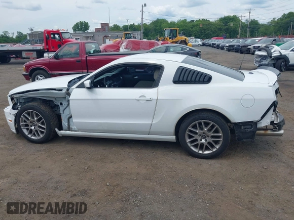 2014 Ford Mustang V6 with VIN 1ZVBP8AM6E5290062, listed as a IAAI auction lot 42341184 with 85,272 mi miles and . Bid and sale history available at DreamBid. Image 15.