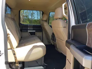 2017 Ford F-250 Lariat z VIN 1FT7W2BT4HEB67122, wystawiony jako IAAI lot #41992637 z przebiegiem 148 187 mil mil oraz . Historia ofert i sprzedaży dostępna na DreamBid. Obrazek 8.