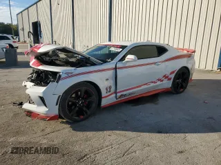 2016 Chevrolet Camaro 2LT z VIN 1G1FD1RS3G0138191, wystawiony jako Copart lot #53129775 z przebiegiem 92 770 mil mil oraz Nie do naprawy. Historia ofert i sprzedaży dostępna na DreamBid. Obrazek 1.