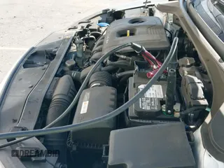 2018 Hyundai Elantra SEL z VIN 5NPD84LF3JH350535, wystawiony jako IAAI lot #43277872 z przebiegiem 86 885 mil mil oraz . Historia ofert i sprzedaży dostępna na DreamBid. Obrazek 20.