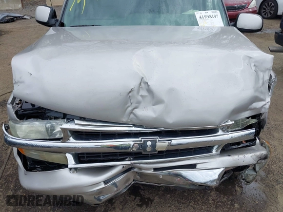 2004 Chevrolet Tahoe LS with VIN 1GNEK13ZX4J179560, listed as a IAAI auction lot 41998197 with 147,822 mi miles. Bid and sale history available at carsss.com. Image 10.