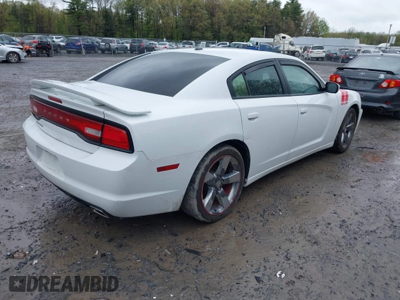 2014 Dodge Charger SXT z VIN 2C3CDXHG9EH162406, wystawiony jako IAAI lot #42159901 z przebiegiem 139 138 mil mil oraz . Historia ofert i sprzedaży dostępna na DreamBid. Obrazek 4.