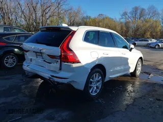 2019 Volvo XC60 Momentum with VIN LYV102RK8KB381803, listed as a IAAI auction lot 40925515 with 99,530 mi miles and . Bid and sale history available at DreamBid. Image 4.