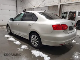 2011 Volkswagen Jetta Sedan SE PZEV with VIN 3VWDZ7AJ5BM378612, listed as a IAAI auction lot 41394130 with 80,046 mi miles. Bid and sale history available at carsss.com. Image 3.