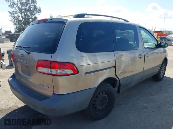 2003 Toyota Sienna CE with VIN 4T3ZF19C53U539951, listed as a IAAI auction lot 41906505 with 233,426 mi miles. Bid and sale history available at carsss.com. Image 4.