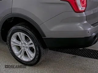 2017 Ford Police Interceptor Utility с VIN 1FM5K8AR7HGC26854, выставлен на аукционе IAAI как лот 42791619 с пробегом 105 935 миль миль и . История ставок и продаж доступна на DreamBid. Изображение 32.