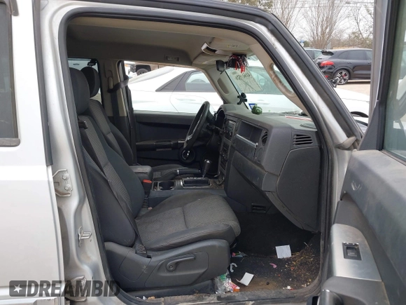 2010 Jeep Commander Sport with VIN 1J4RH4GK8AC157378, listed as a IAAI auction lot 41609526 with 173,614 mi miles and . Bid and sale history available at DreamBid. Image 5.