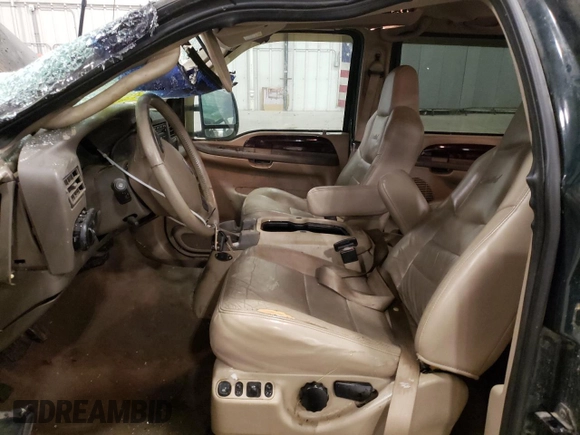2003 Ford Excursion Limited z VIN 1FMNU43S93EA16294, wystawiony jako Copart lot #86100534 z przebiegiem 162 057 mil mil oraz Szkoda całkowita • Salvage title. Historia ofert i sprzedaży dostępna na DreamBid. Obrazek 7.