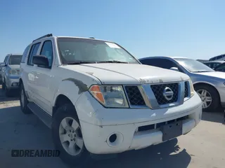 2005 Nissan Pathfinder SE with VIN 5N1AR18U35C771657, listed as a IAAI auction lot 41793114 with 181,777 mi miles. Bid and sale history available at carsss.com. Image 1.