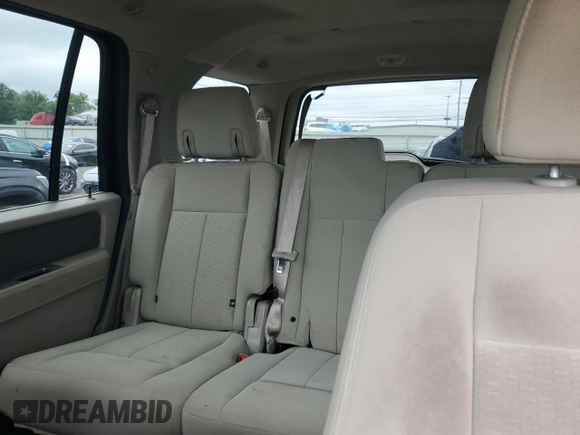 2010 Ford Expedition SSV z VIN 1FMJU1G56AEB21065, wystawiony jako Copart lot #60144135 z przebiegiem 160 385 mil mil oraz Szkoda całkowita • Salvage title. Historia ofert i sprzedaży dostępna na DreamBid. Obrazek 10.