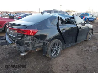 2020 Kia Forte GT-Line with VIN 3KPF34AD0LE145898, listed as a IAAI auction lot 41293548 with 48,555 mi miles. Bid and sale history available at carsss.com. Image 4.