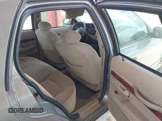 2001 Mercury Grand Marquis GS z VIN 2MEFM74W41X702619, wystawiony jako IAAI lot #42323749 z przebiegiem 124 748 mil mil oraz . Historia ofert i sprzedaży dostępna na DreamBid. Obrazek 8.