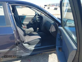 2005 Hyundai Elantra GLS with VIN KMHDN56D85U166496, listed as a IAAI auction lot 42083027 with 222,938 mi miles and . Bid and sale history available at DreamBid. Image 5.
