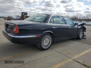 2007 Jaguar XJ Vanden Plas z VIN SAJWA82B67SH13461, wystawiony jako Copart lot #49654865 z przebiegiem 151 298 mil mil oraz Szkody całkowita. Historia ofert i sprzedaży dostępna na DreamBid. Obrazek 3.