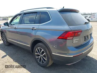2020 Volkswagen Tiguan SE with VIN 3VV2B7AX4LM074385, listed as a IAAI auction lot 42063842 with 101,092 mi miles and . Bid and sale history available at DreamBid. Image 3.