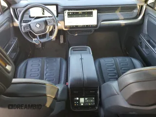 2023 Rivian R1T Adventure z VIN 7FCTGAAA1PN022134, wystawiony jako Copart lot #85545774 z przebiegiem 48 951 mil mil oraz Szkoda całkowita • Salvage title. Historia ofert i sprzedaży dostępna na DreamBid. Obrazek 8.