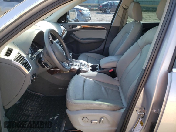 2017 Audi Q5 Premium Plus z VIN WA1L2AFP2HA099566, wystawiony jako Copart lot #54523795 z przebiegiem 121 443 mil mil oraz Szkoda całkowita • Salvage title. Historia ofert i sprzedaży dostępna na DreamBid. Obrazek 7.