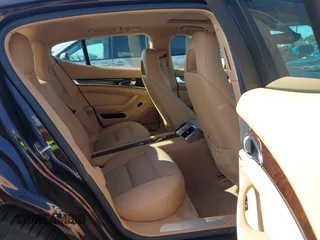 2015 Porsche Panamera 4 z VIN WP0AA2A76FL000746, wystawiony jako IAAI lot #41411279 z przebiegiem 37 496 mil mil oraz . Historia ofert i sprzedaży dostępna na DreamBid. Obrazek 8.