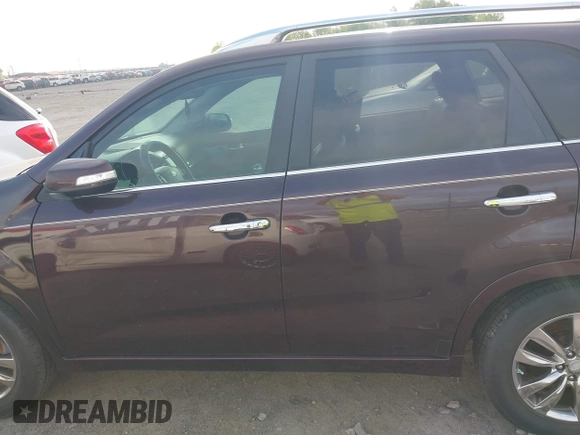 2011 Kia Sorento SX with VIN 5XYKW4A28BG127753, listed as a IAAI auction lot 42033754 with 163,470 mi miles. Bid and sale history available at carsss.com. Image 13.
