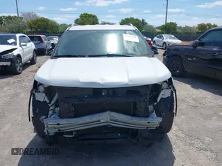 2019 Ford Explorer XLT z VIN 1FM5K7D84KGA68977, wystawiony jako IAAI lot #42155971 z przebiegiem 31 377 mil mil oraz . Historia ofert i sprzedaży dostępna na DreamBid. Obrazek 6.