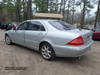 2004 Mercedes-Benz S-Class 4.3L with VIN WDBNG83J24A429403, listed as a IAAI auction lot 41744817 with 188,291 mi miles. Bid and sale history available at carsss.com. Image 3.