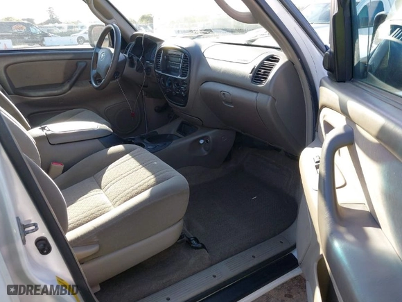 2005 Toyota Tundra SR5 with VIN 5TBET341X5S469398, listed as a IAAI auction lot 41944602 with 207,738 mi miles. Bid and sale history available at carsss.com. Image 5.