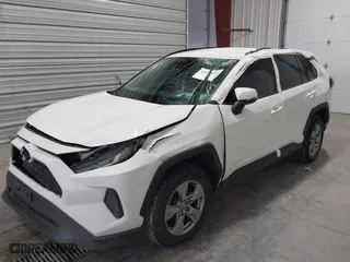 2022 Toyota RAV4 XLE with VIN 2T3P1RFV8NW286279, listed as a IAAI auction lot 41672654 with 56,984 mi miles. Bid and sale history available at carsss.com. Image 6.