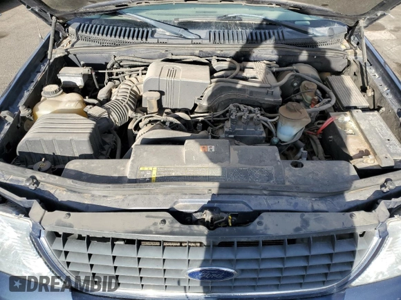 2002 Ford Explorer XLT z VIN 1FMDU73E62ZB46631, wystawiony jako Copart lot #49795745 z przebiegiem 177 518 mil mil oraz Czysty tytuł • Clean title. Historia ofert i sprzedaży dostępna na DreamBid. Obrazek 11.