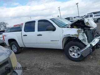 2008 GMC Sierra 1500 SLE1 z VIN 3GTEK13J58G226939, wystawiony jako IAAI lot #41340422 z przebiegiem 203 921 mil mil oraz . Historia ofert i sprzedaży dostępna na DreamBid. Obrazek 14.