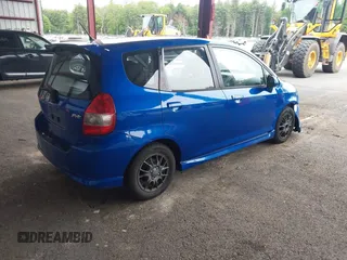 2007 Honda Fit Sport z VIN JHMGD38667S014334, wystawiony jako IAAI lot #42349784 z przebiegiem 176 274 mil mil oraz . Historia ofert i sprzedaży dostępna na DreamBid. Obrazek 4.