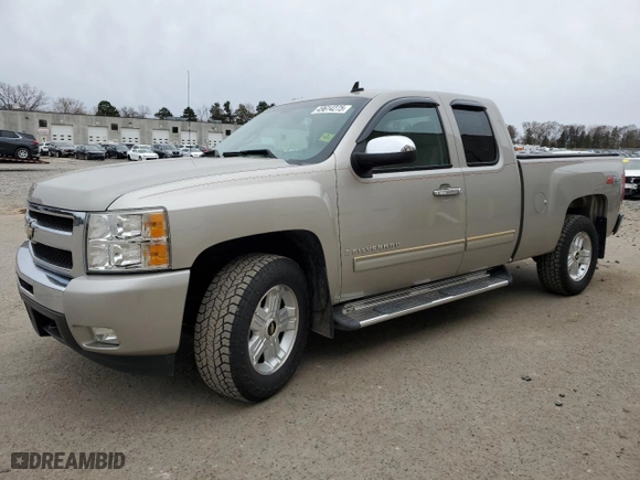 2009 Chevrolet Silverado 1500 LT with VIN 1GCEK29029Z262982, listed as a Copart auction lot 49614275 with 105,765 mi miles and Salvage Title. Bid and sale history available at carsss.com. Image 1.