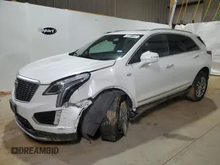 2021 Cadillac XT5 FWD Premium Luxury z VIN 1GYKNCR45MZ115898, wystawiony jako Copart lot #84931364 z przebiegiem 43 960 mil mil oraz Czysty tytuł • Clean title. Historia ofert i sprzedaży dostępna na DreamBid. Obrazek 1.