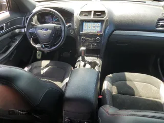 2018 Ford Explorer XLT с VIN 1FM5K7D86JGC55667, выставлен на аукционе Copart как лот 52615085 с пробегом 119 020 миль миль и Списание • Salvage title. История ставок и продаж доступна на DreamBid. Изображение 8.